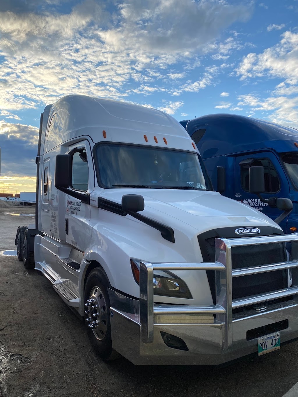 Roadriders Transport Ltd | 86 Golden Boy Ln, Winnipeg, MB R3W 0L9, Canada | Phone: (204) 890-7192