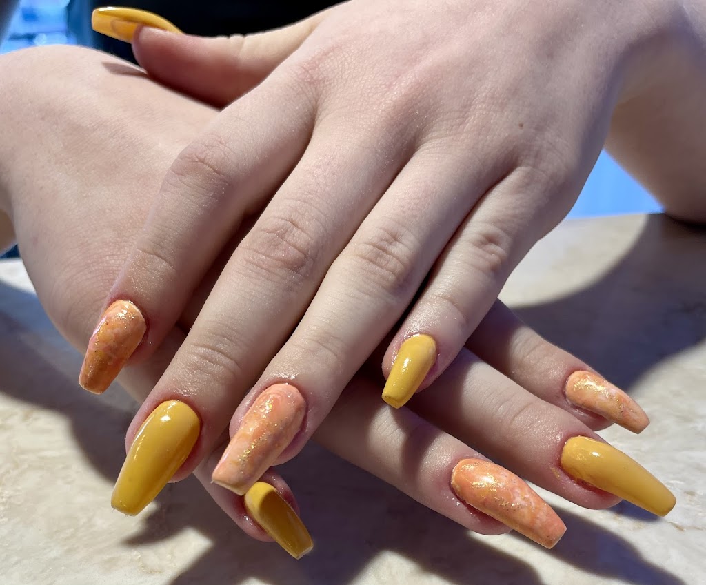 Creations by Chelsey Hair and Design | 338 10 St NW #3, Calgary, AB T2N 1V8, Canada | Phone: (403) 262-3288