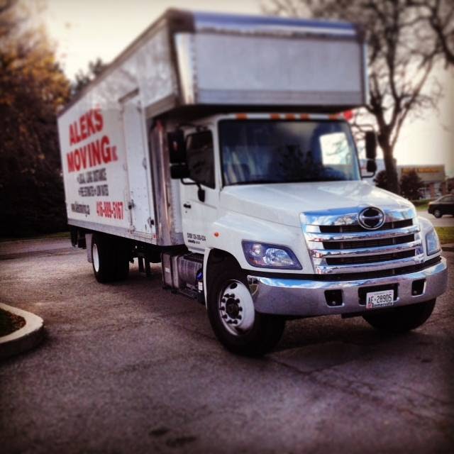 Aleks Moving Company Milton Movers | 350 Martin St, Milton, ON L9T 2R6, Canada | Phone: (289) 815-1386