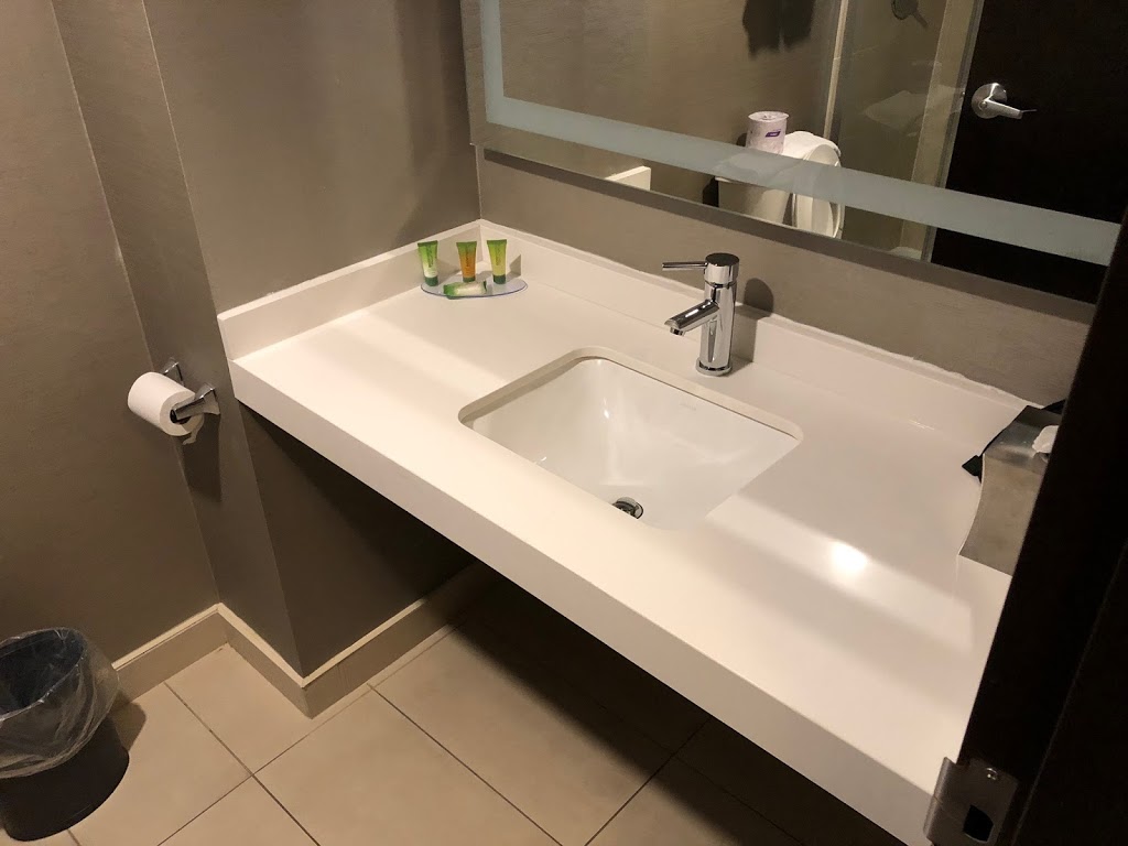 Park Inn by Radisson Brampton Toronto | 150 Nexus Ave, Brampton, ON L6P 3R6, Canada | Phone: (905) 230-5858