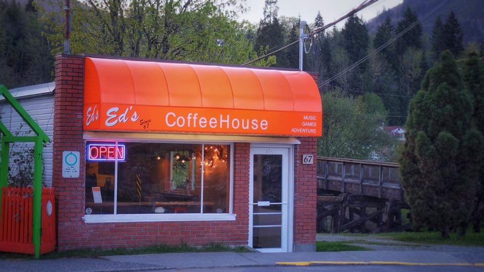 Eds Coffeehouse | 67 S Shore Rd, Lake Cowichan, BC V0R 2G0, Canada | Phone: (250) 507-7110