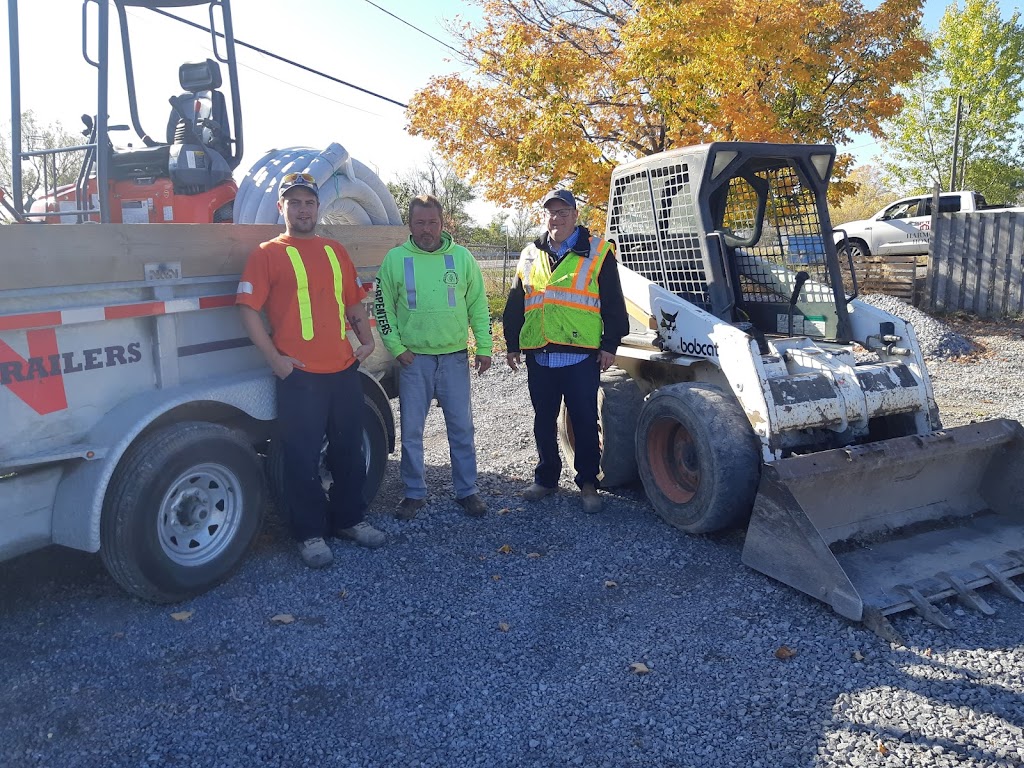 Loyalist Construction & Landscaping Ltd. | 1424 Ottawa St, Kingston, ON K7P 0C2, Canada | Phone: (613) 484-4178