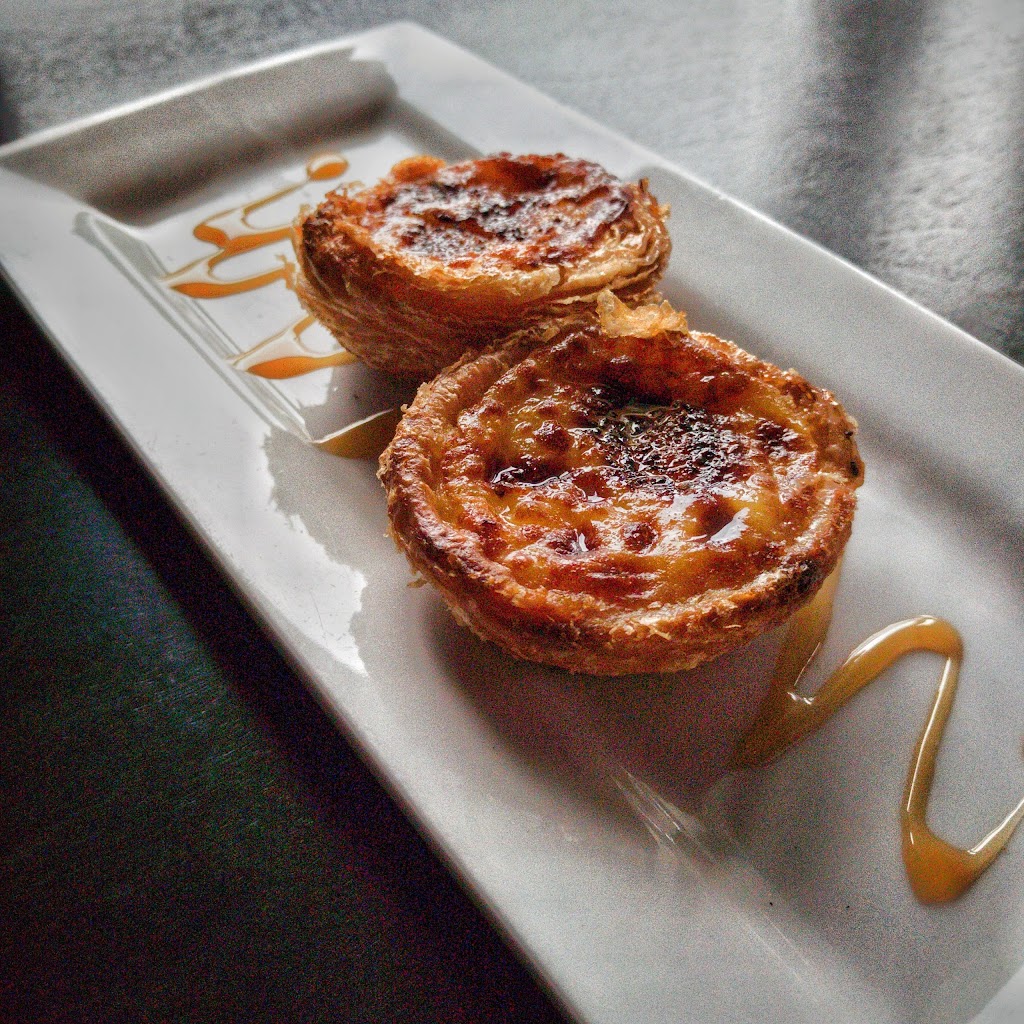 La Poule Fumée | 305 Bd du Curé-Labelle, Sainte-Thérèse, QC J7E 2G1, Canada | Phone: (450) 254-0254