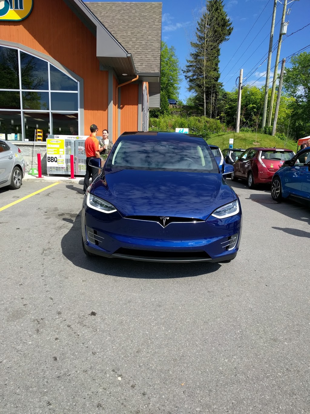 Esso | 258 Rue Valiquette, Sainte-Adèle, QC J8B 2M1, Canada | Phone: (450) 229-2023
