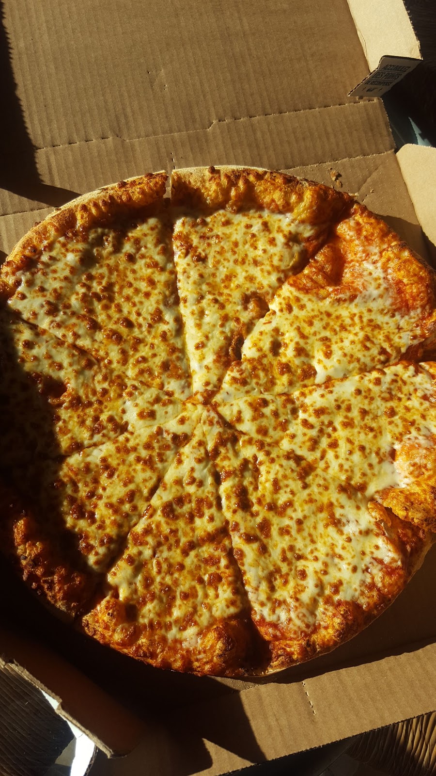 Dominos Meadowvale | 6750 Winston Churchill Blvd, Mississauga, ON L5N 4C4, Canada | Phone: (905) 824-0300