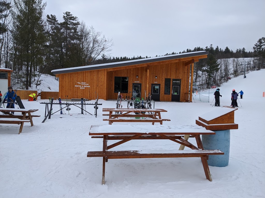 Mount Pakenham | 577 Ski Hill Rd, Pakenham, ON K0A 2X0, Canada | Phone: (613) 624-5290