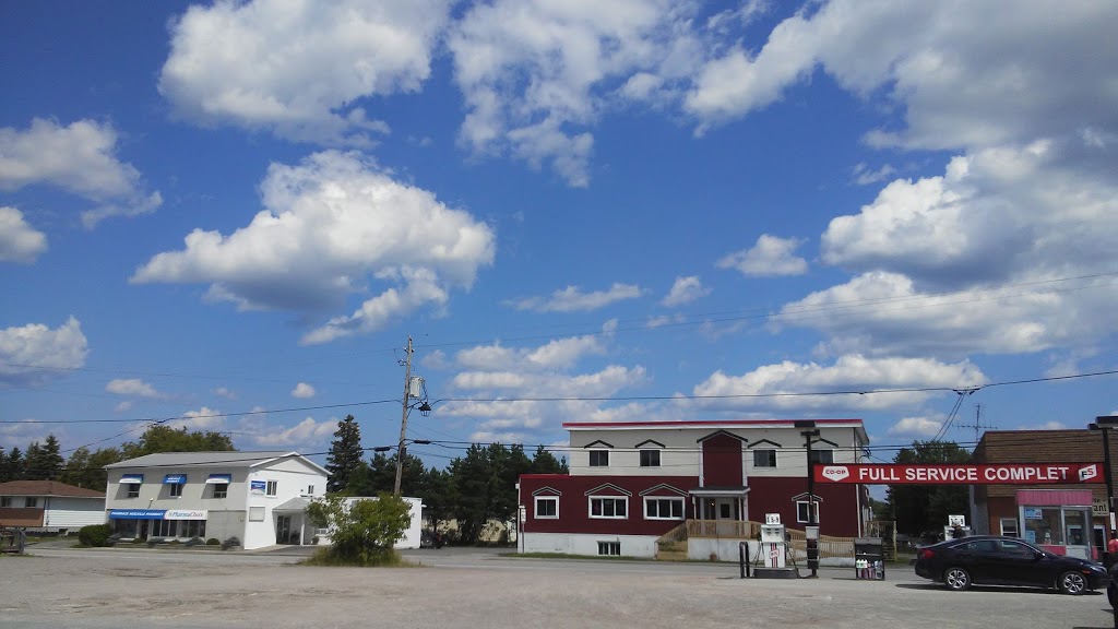 Foodland - Noelville | 10 Notre Dame St W, Noëlville, ON P0M 2N0, Canada | Phone: (705) 898-2226