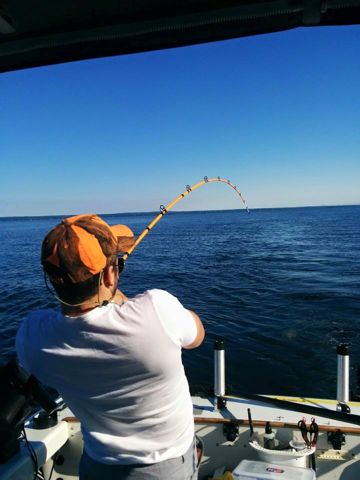 Happy Go Fishing Charters & Bait Shop | 2458 25th Side Rd, Innisfil, ON L9S 2H1, Canada | Phone: (705) 294-2514