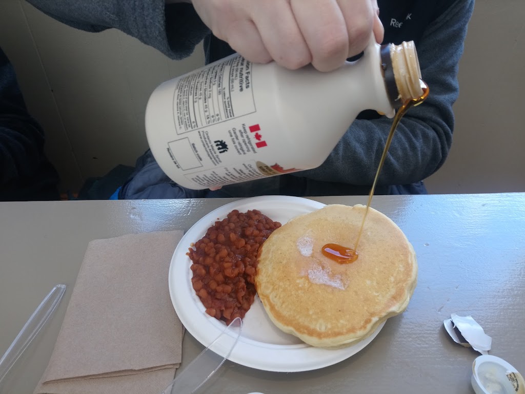 Fultons pancake house | 399 Sugar Bush Rd, Pakenham, ON K0A 2X0, Canada