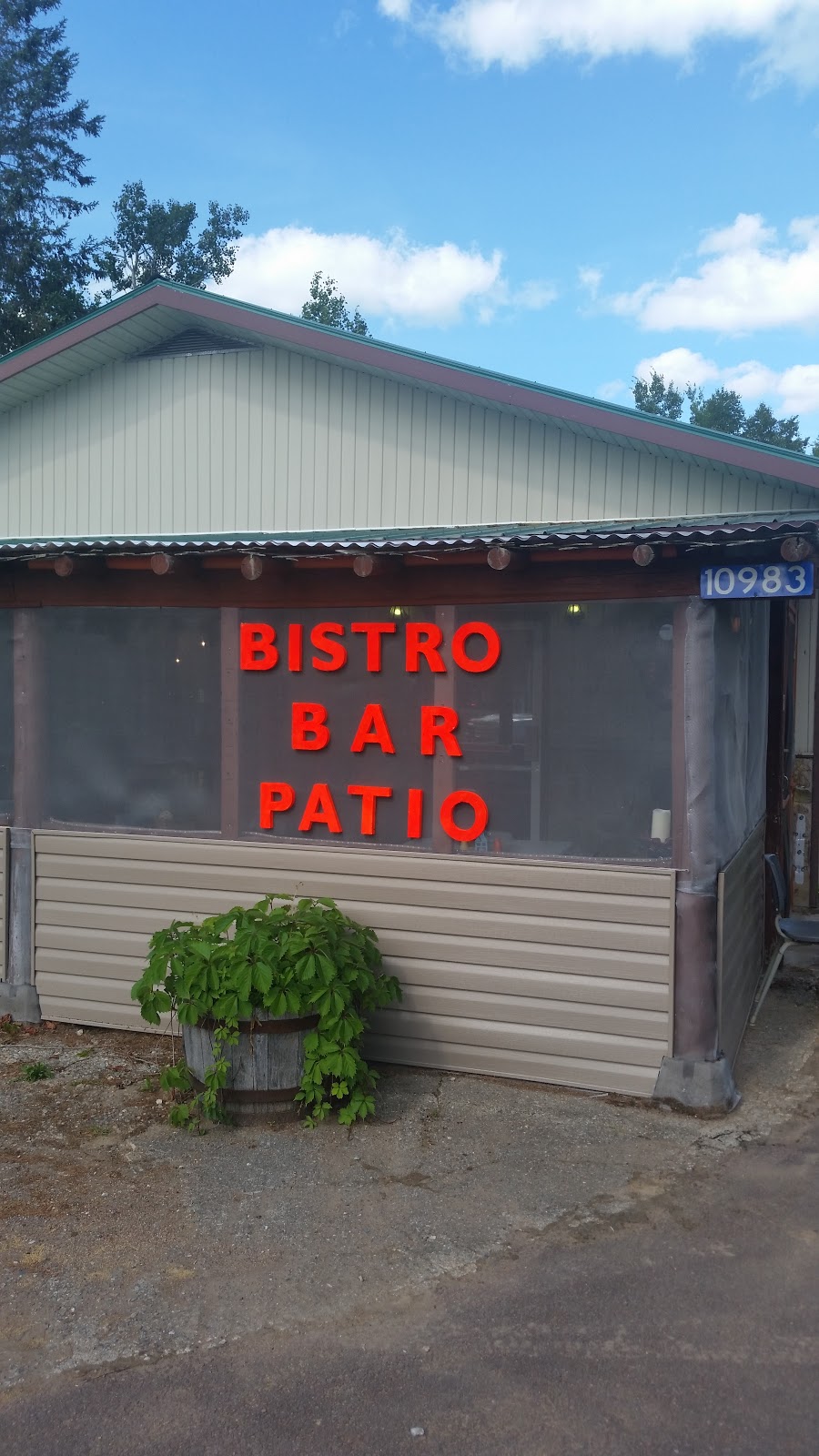 Via 134 Bistro-Bar | 10983 NB-134, Saint-Louis Parish, NB E4X 1W6, Canada | Phone: (506) 876-0004