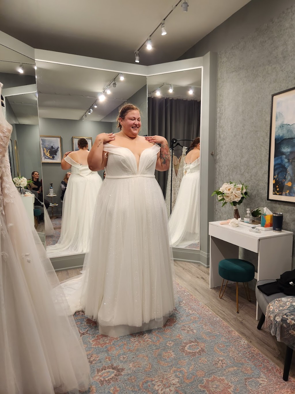 More 2 Love Bridal | 2921 Lake Shore Blvd W, Etobicoke, ON M8V 1J3, Canada | Phone: (647) 352-5683
