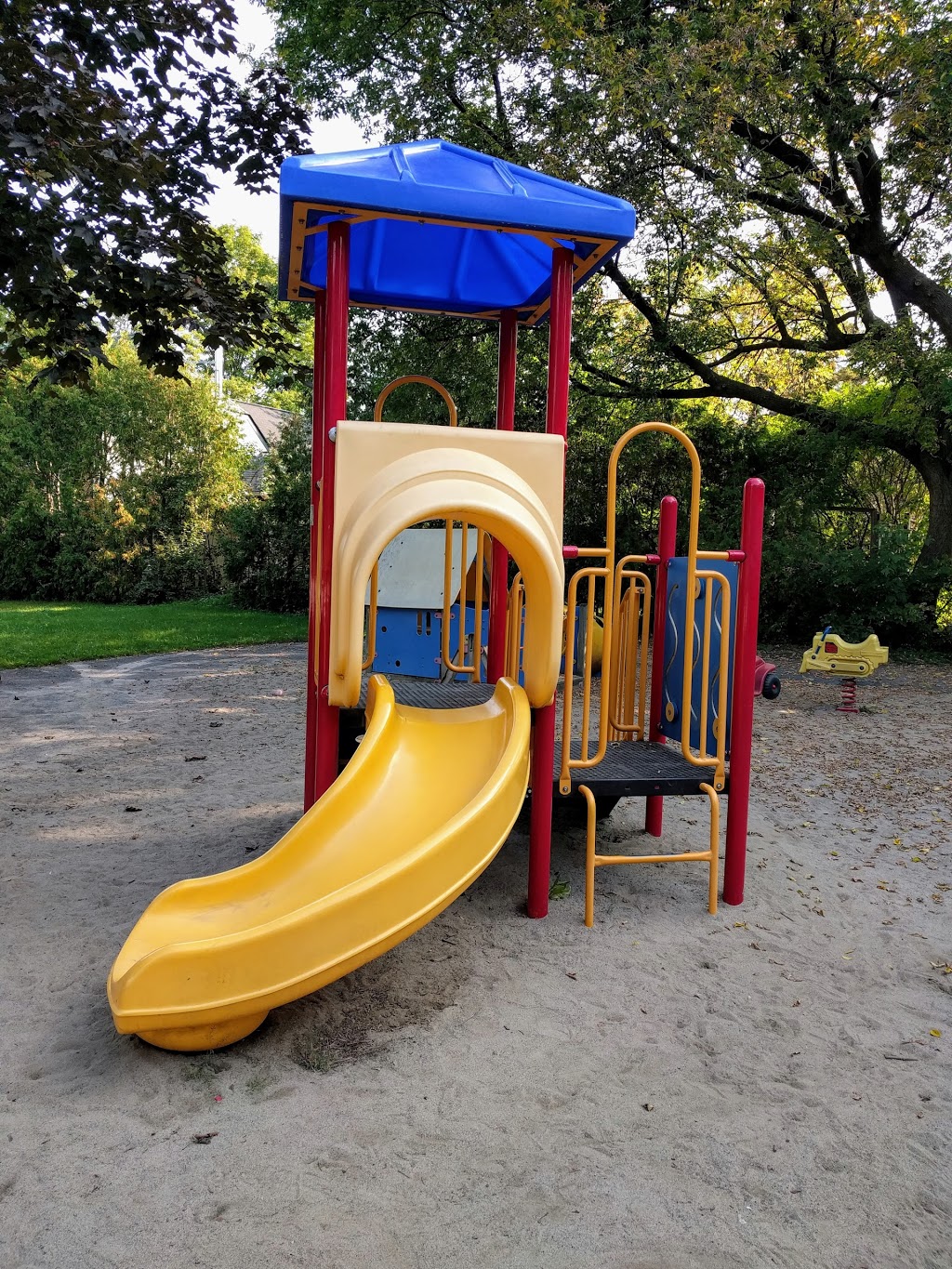 John Murphy Park | 124 Billings Ave, Ottawa, ON K1H 5K9, Canada