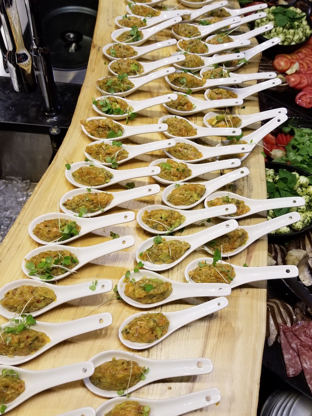 Montego Resto Club | 1460 Avenue Maguire, Québec, QC G1T 1P2, Canada | Phone: (418) 688-7991