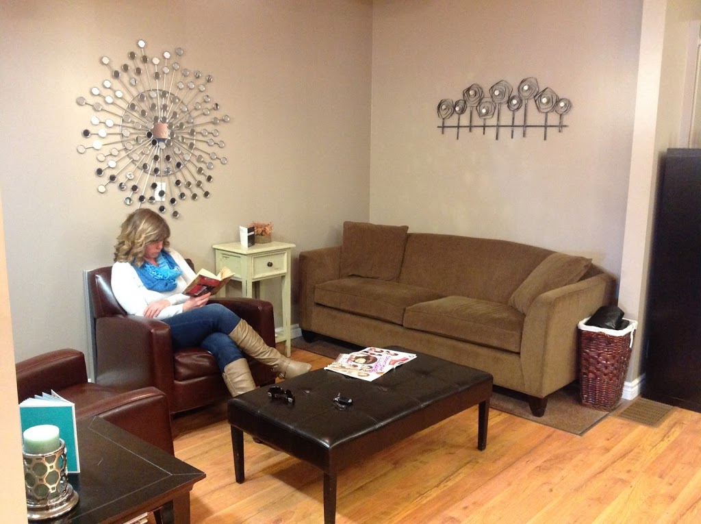 Bangles Hair Studio | 95 Brent Blvd #106, Strathmore, AB T1P 1V3, Canada | Phone: (403) 934-5802