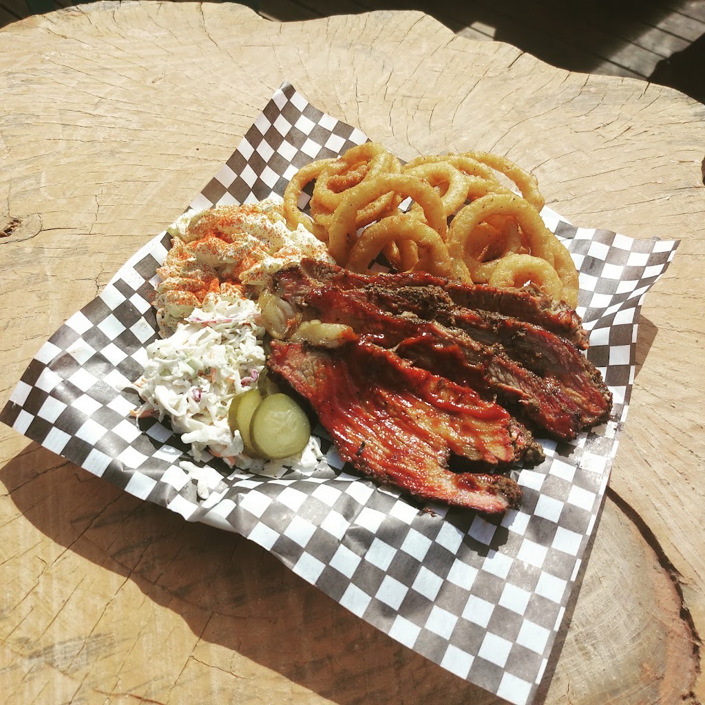 Sauble Dunes Restaurant | 11 Southampton Pkwy, Sauble Beach, ON N0H 2G0, Canada | Phone: (519) 422-0013