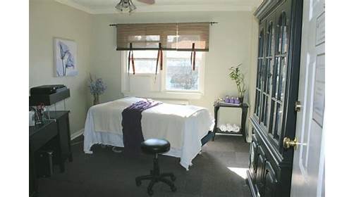 Esposito Massage | 2227 St Johns St, Port Moody, BC V3H 2A6, Canada | Phone: (604) 936-4132