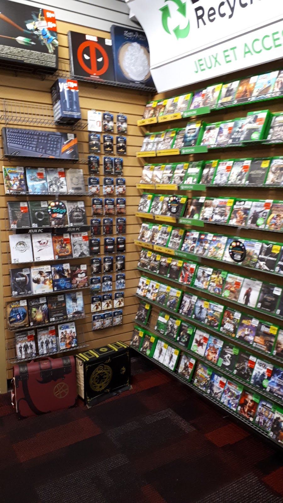 GameStop | 600 Rue Pierre-Caisse, Saint-Jean-sur-Richelieu, QC J3A 1M1, Canada | Phone: (450) 349-3332