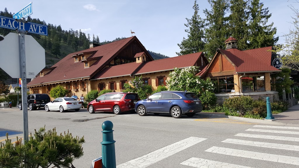 Gasthaus on the Lake | 5790 Beach Ave, Peachland, BC V0H 1X6, Canada | Phone: (250) 767-6625