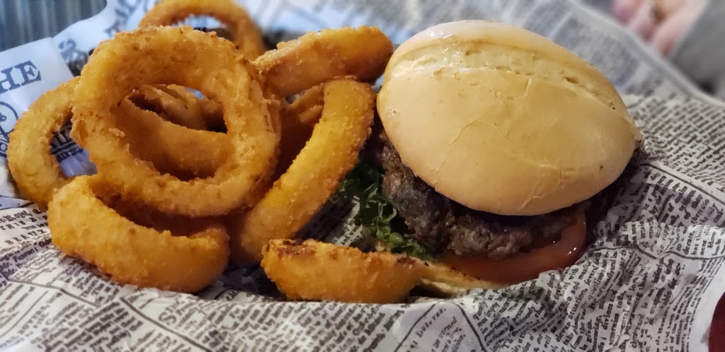 Road House Bar & Grille | 1st St, Deming, WA 98244, USA | Phone: (360) 366-8023