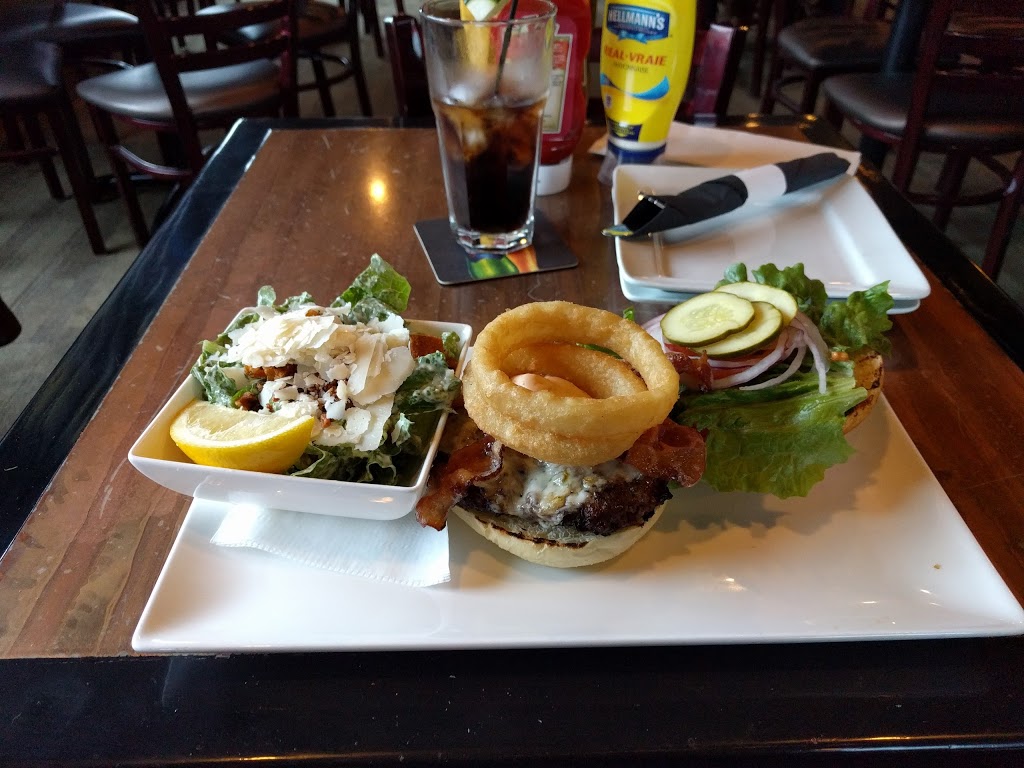 Tin Cup Sports Grill | 1540 North Service Rd W, Oakville, ON L6M 4A1, Canada | Phone: (905) 469-1441