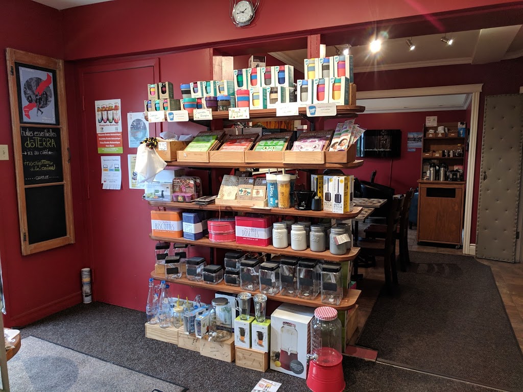 Les Cafés de Julie | 60 Côte Saint Grégoire, Québec, QC G1C 5T2, Canada | Phone: (418) 660-0802