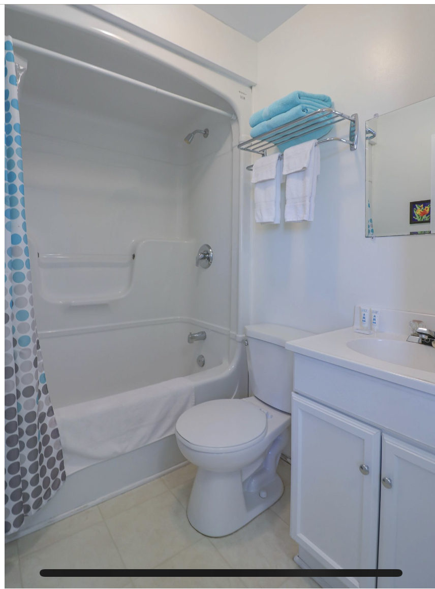 Baywatch Lighthouse and Cottages | 3805 Portage Rd, Brackley Beach, PE C1E 2W3, Canada | Phone: (902) 672-3478