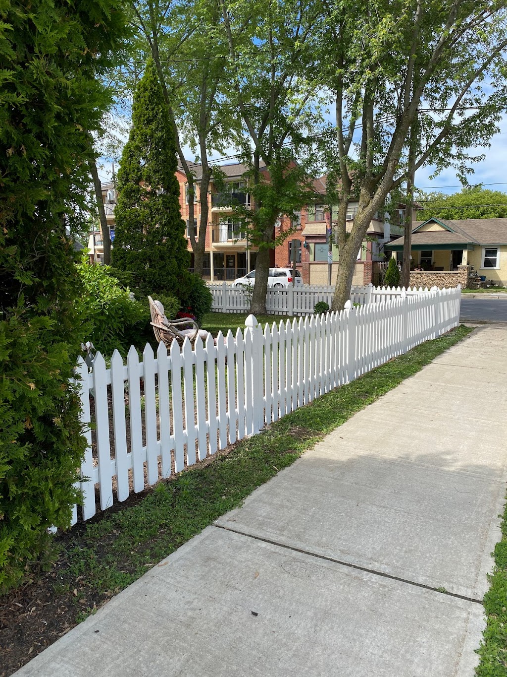 Painting Pro | 48 Nicklaus Dr, Barrie, ON L4M 6V8, Canada | Phone: (647) 573-8462