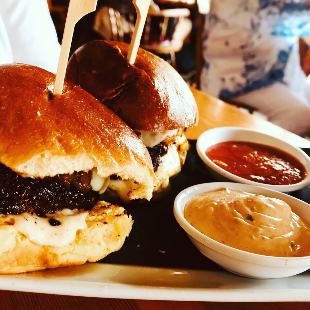 Plank Restobar | 67 Bronte Rd, Oakville, ON L6L 3B7, Canada | Phone: (905) 465-1002