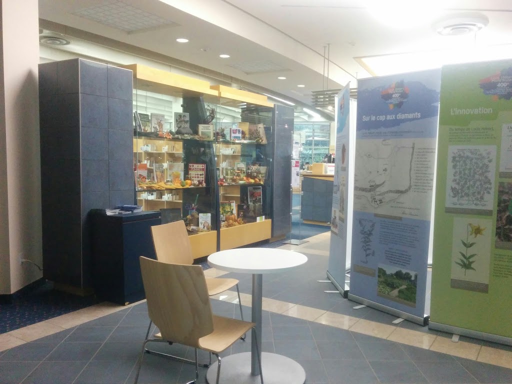 Étienne-Parent Library | 3515 Rue Clemenceau, Québec, QC G1C 7R5, Canada | Phone: (418) 641-6110
