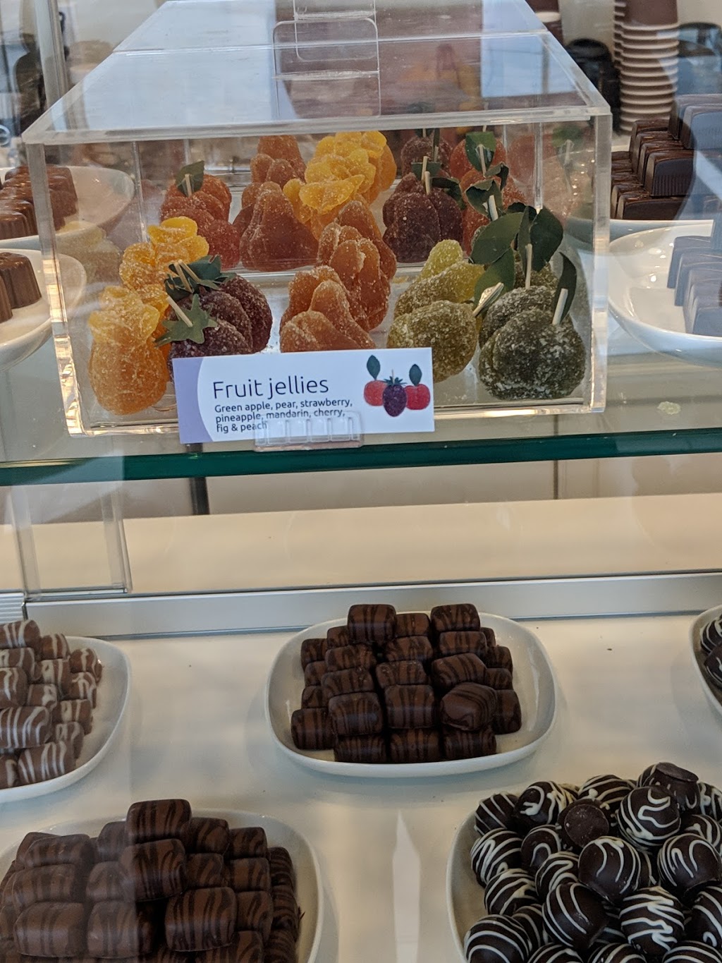 Leonidas Chocolates | 960 Cole Harbour Rd, Dartmouth, NS B2V 1E6, Canada | Phone: (902) 420-8887