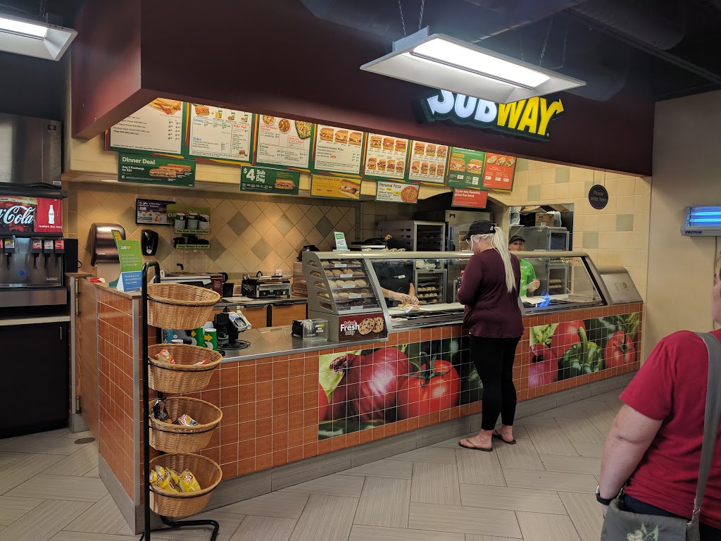 Subway | 90 Queen St N, Tilbury, ON N0P 2L0, Canada | Phone: (519) 682-9223