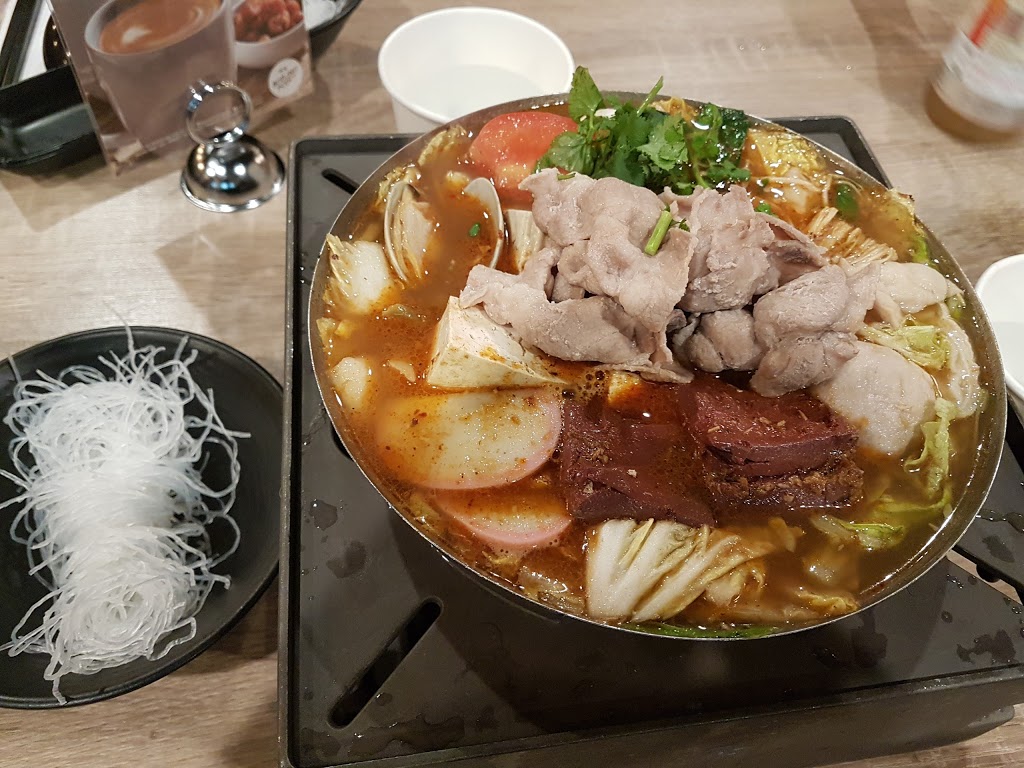 Boiling Point | 4148 Main St, Vancouver, BC V5V 3P7, Canada | Phone: (604) 620-2198