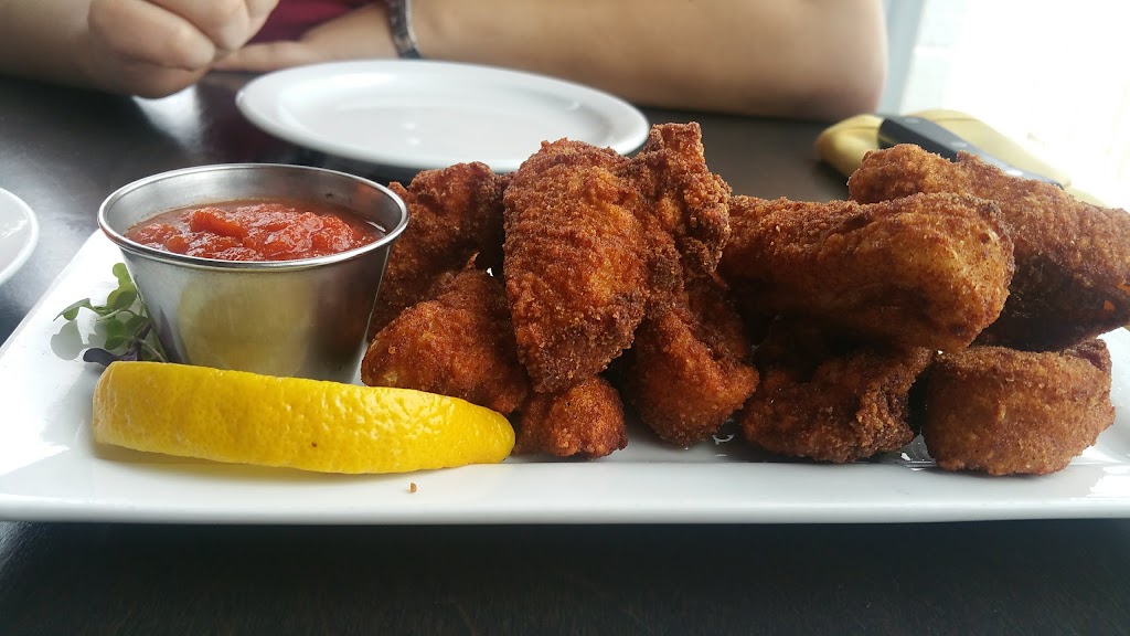 La Poule Fumée | 305 Bd du Curé-Labelle, Sainte-Thérèse, QC J7E 2G1, Canada | Phone: (450) 254-0254