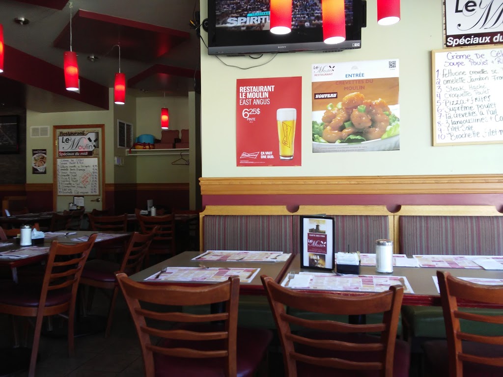 Restaurant Le Moulin | 59 Rue Angus N, East Angus, QC J0B 1R0, Canada | Phone: (819) 832-4242