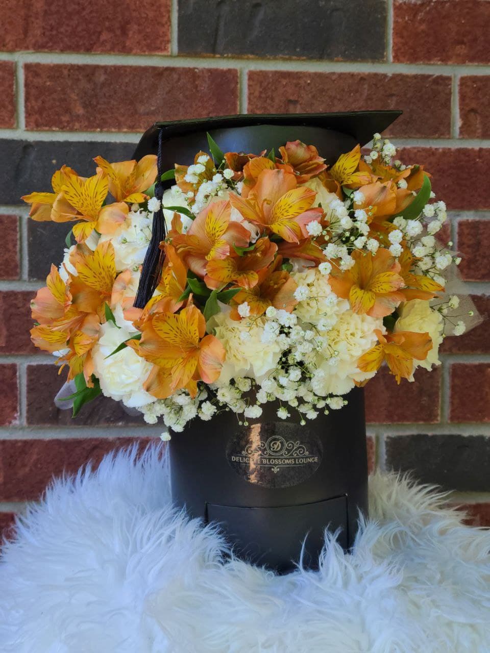 Delicate Blossoms Lounge | 170 Parkvale Dr, Kitchener, ON N2R 1Z1, Canada | Phone: (226) 978-6044