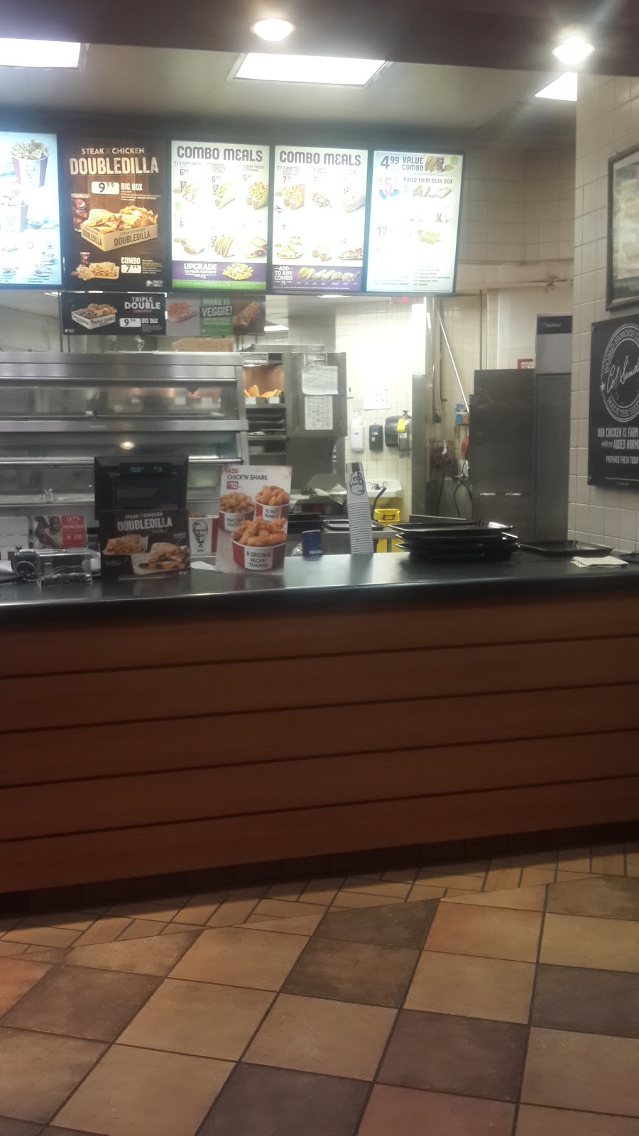KFC | 19971 64 Ave, Langley Twp, BC V2Y 1H1, Canada | Phone: (604) 530-2032