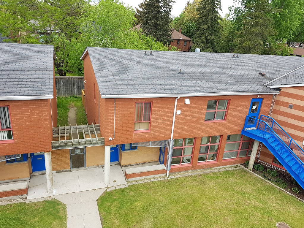Massey Centre For Women | 1102 Broadview Ave, East York, ON M4K 2S5, Canada | Phone: (416) 425-6348