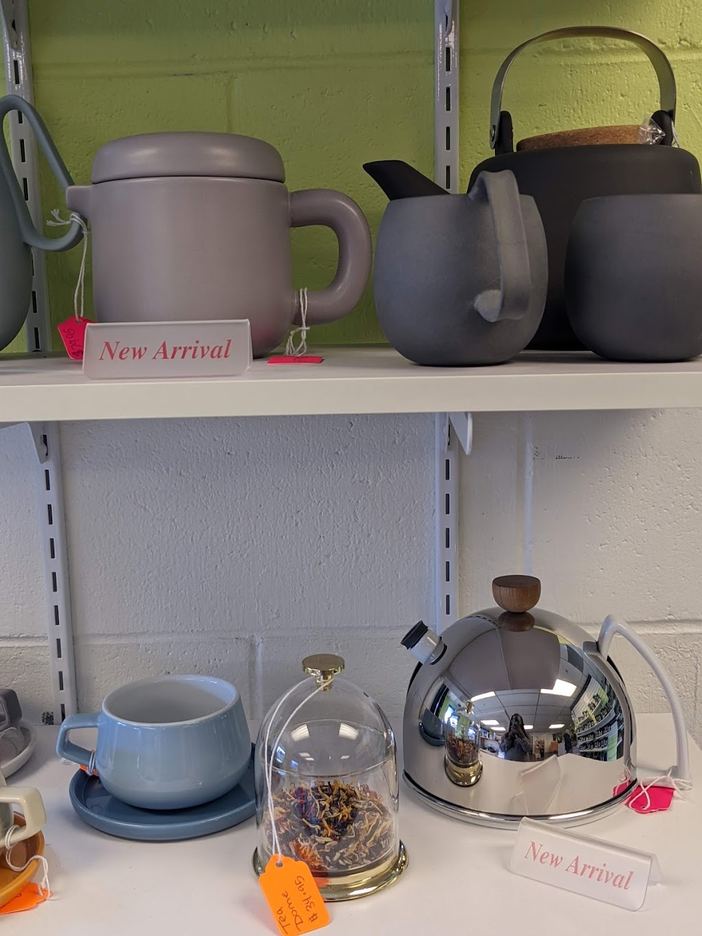 Naked Teas Galore Inc. | 20245 Industrial Ave, Langley, BC V3A 4K6, Canada | Phone: (604) 539-8327