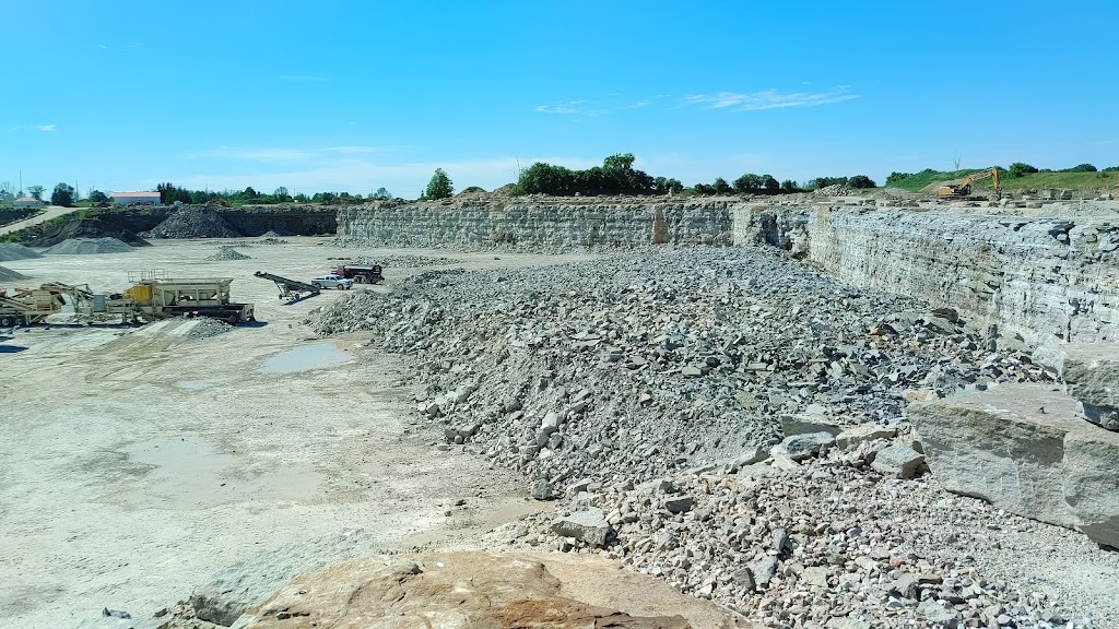 Tackaberry Sand & Stone Ltd | 16129 Hwy 7, Perth, ON K7H 2R9, Canada | Phone: (613) 267-1280