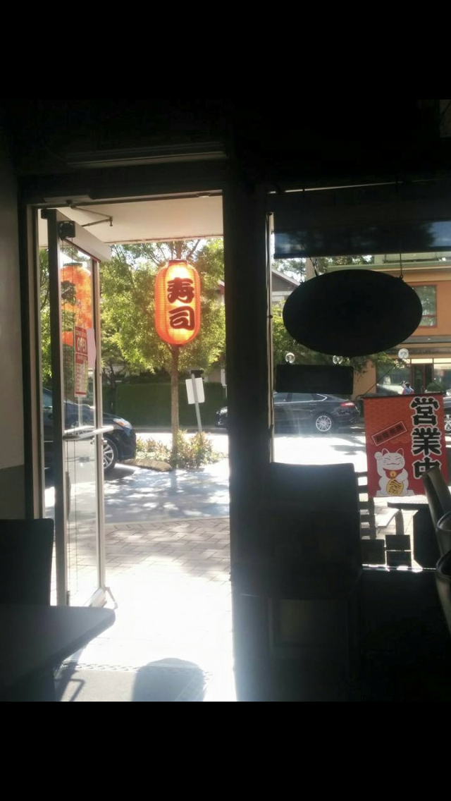 Machi Sushi | 2583 Cadboro Bay Rd, Victoria, BC V8R 5J1, Canada | Phone: (778) 406-1888