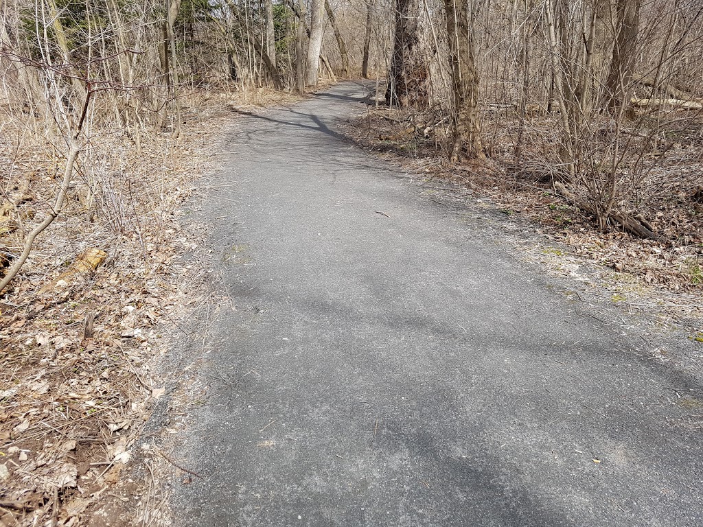 Hidden Valley Park | 1137 Hidden Valley Rd, Burlington, ON L7P, Canada | Phone: (905) 335-7738