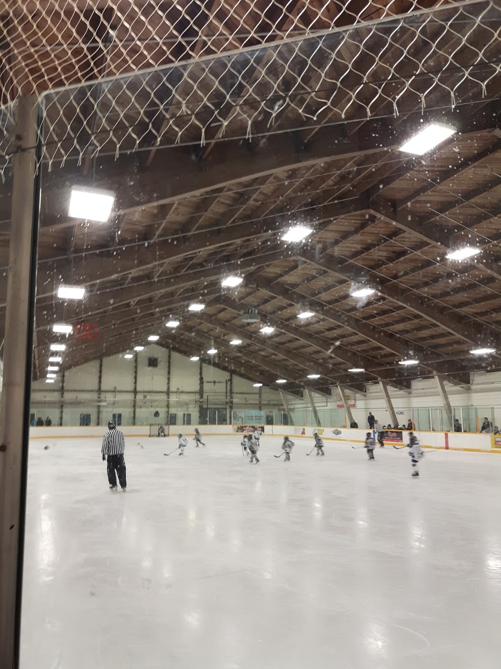 Eastview Arena | 453 Grove St E, Barrie, ON L4M 6H6, Canada | Phone: (705) 739-4220