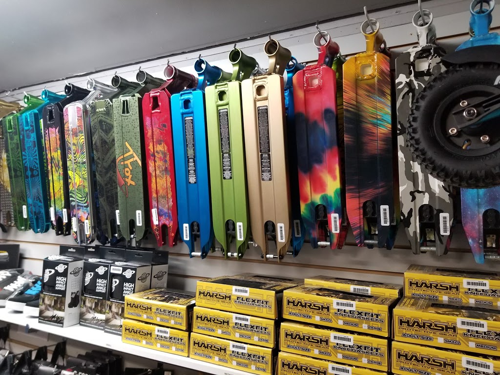 Scooters Canada | 17915 Leslie St, Newmarket, ON L3Y 3E3, Canada | Phone: (905) 853-9545