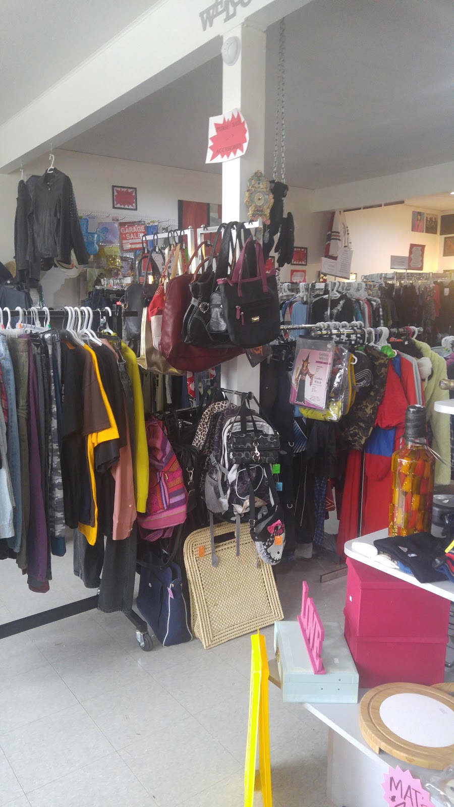 X Treme Thrift 4U | 2002 20 Ave #1, Bowden, AB T0M 0K0, Canada | Phone: (403) 657-1819