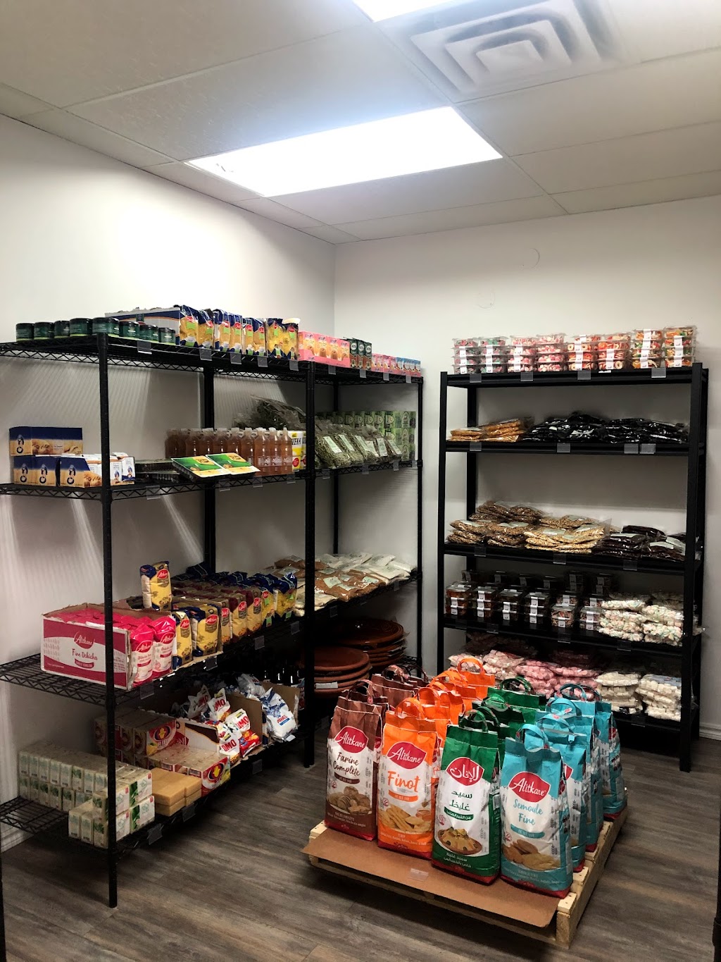 Indian Grocery | 5023 Bd Royal, Shawinigan, QC G9N 8G5, Canada | Phone: (819) 539-8535