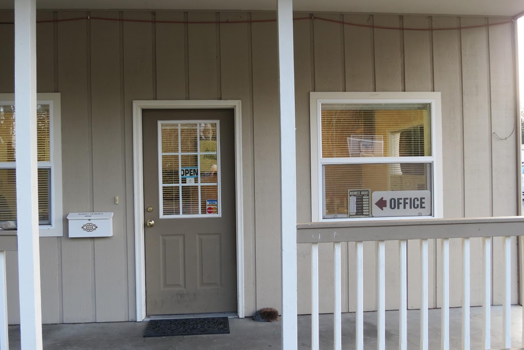 Hinotes Corner Storage | 841 Hinotes Ct, Lynden, WA 98264, USA | Phone: (360) 354-8410