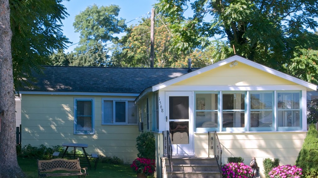 Dees Bungalow | 1568 Van Buren St, Olcott, NY 14126, USA | Phone: (716) 433-8139