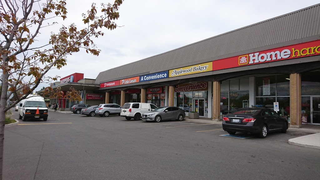 Applewood Village Plaza | 1077 N Service Rd, Mississauga, ON L4Y 1A6, Canada | Phone: (905) 528-8956 ext. 4146