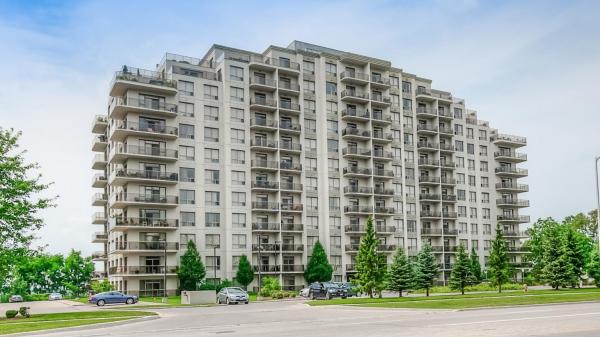 Richmond Hill Apartments | 1985 Richmond St, London, ON N5X 0A6, Canada | Phone: (833) 855-0476