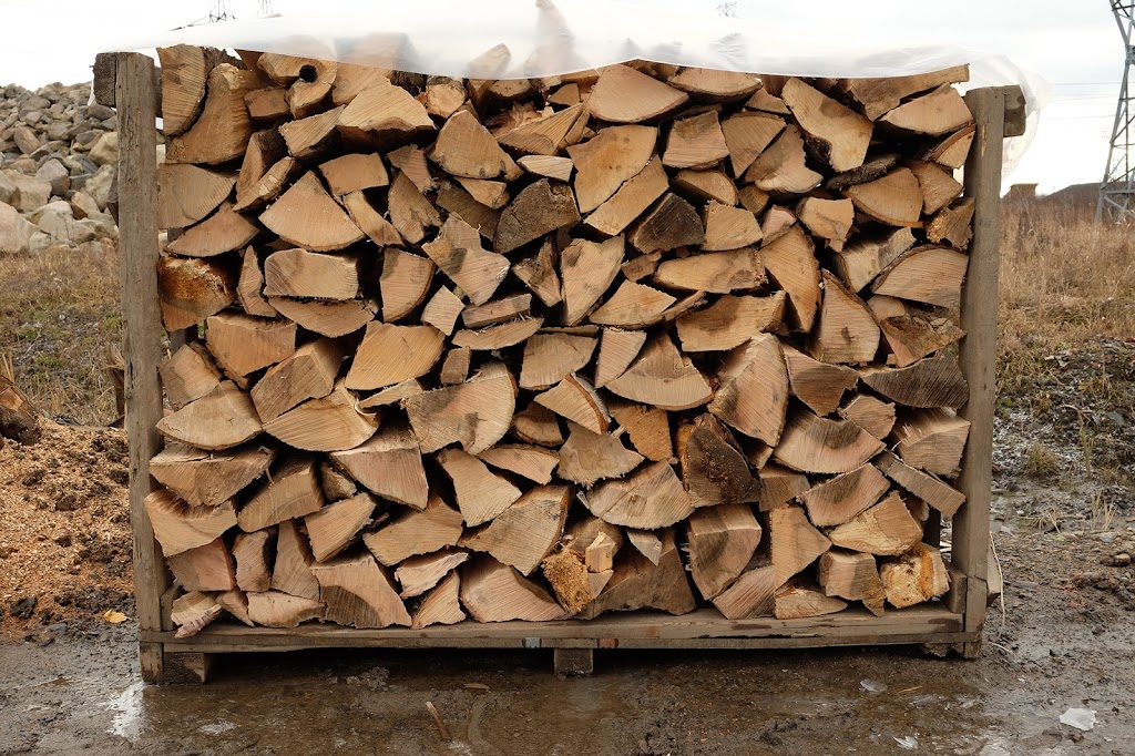 Bois de chauffage de la Capitale | 51 Chem. du Bord de lEau, Lac-Beauport, QC G3B 0C1, Canada | Phone: (418) 717-9191